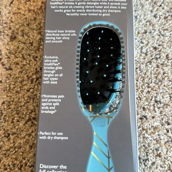 Wet Brush Shine Enhancer Brush NIB - Picture 4 of 4